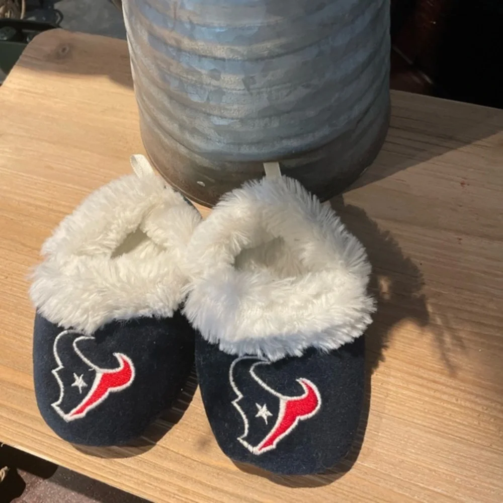 Nfl Houston Texans Baby Slippers size large Equivalent‎ 6/9 months infant